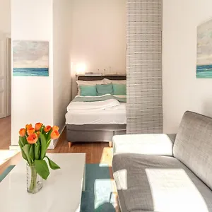 Luxurious And Bright, 5 Min To City Center Вена