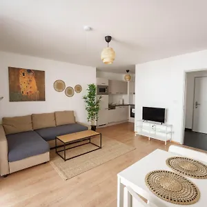 1100 Apartment